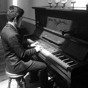 Meet your Posher, Erick sebastian